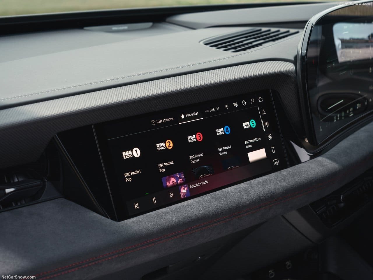 2025 - AUDI S6 AVANT E-TRON UK VERSION, foto 86