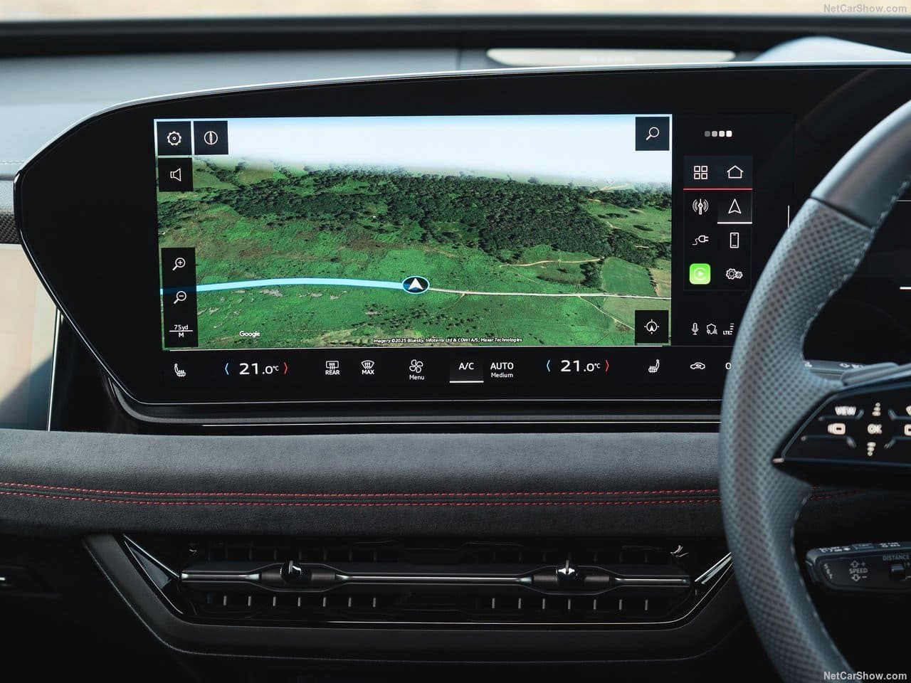2025 - AUDI S6 AVANT E-TRON UK VERSION, foto 89