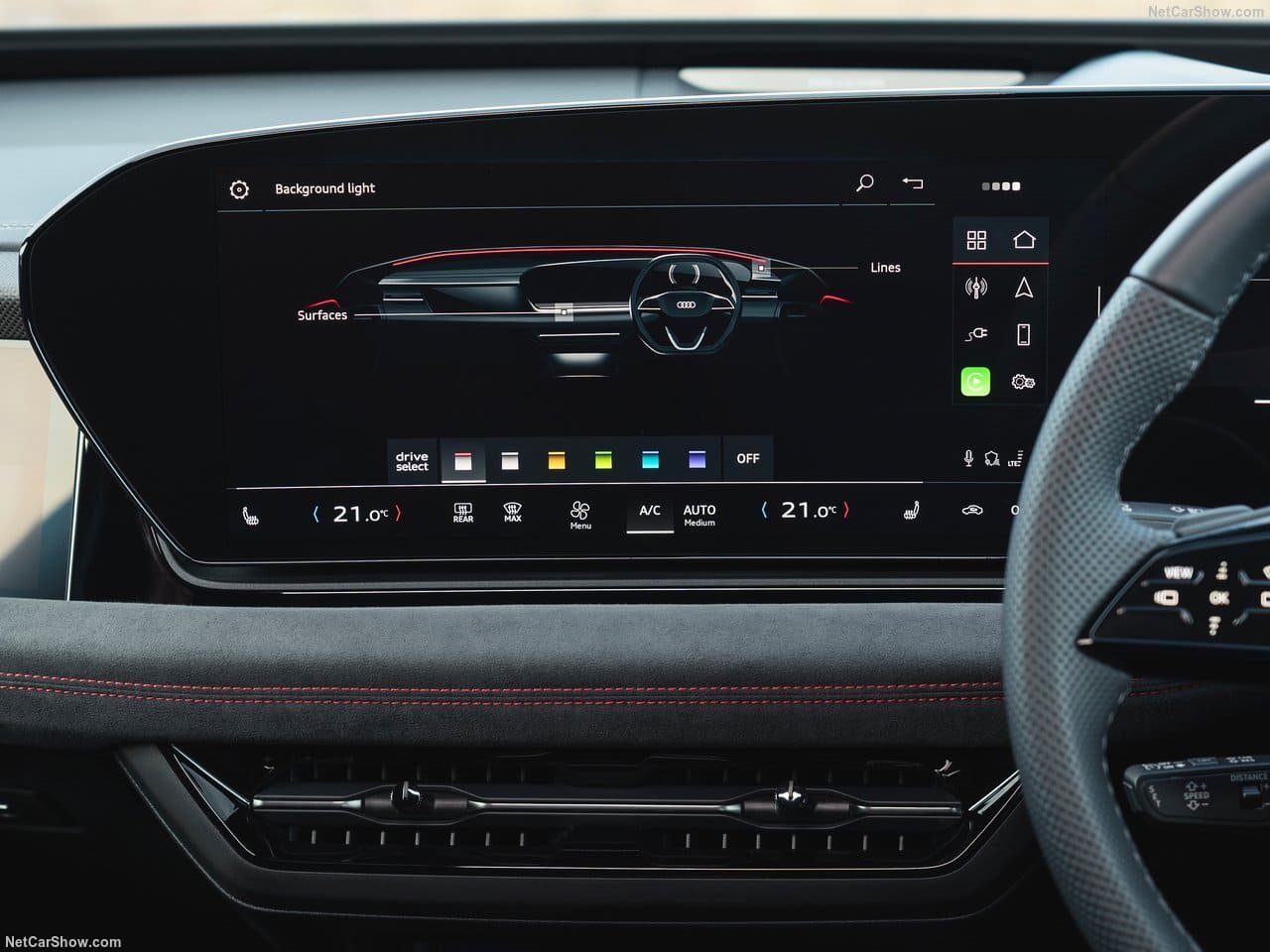 2025 - AUDI S6 AVANT E-TRON UK VERSION, foto 95