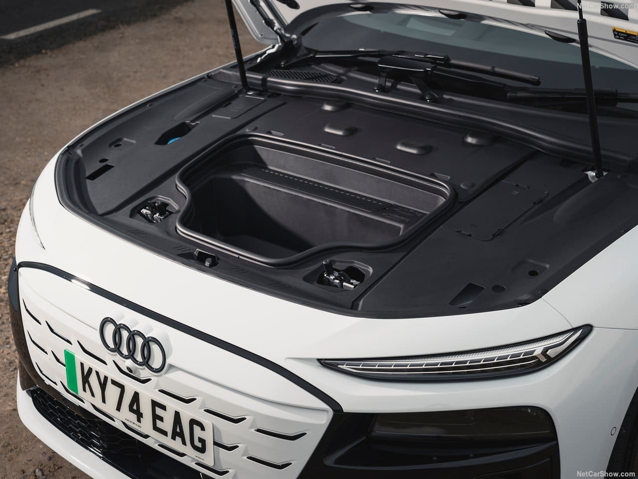 2025 - AUDI S6 AVANT E-TRON UK VERSION, foto 118