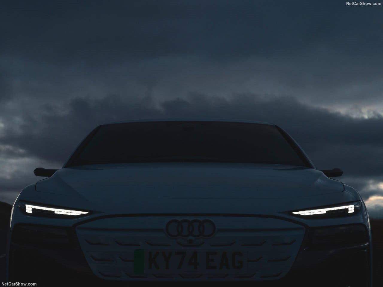 2025 - AUDI S6 AVANT E-TRON UK VERSION, foto 121