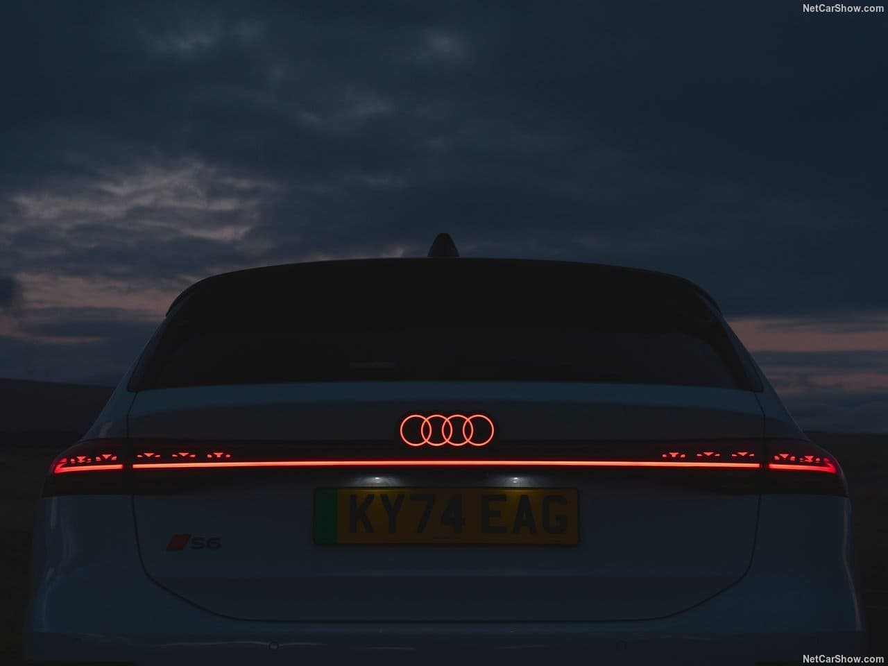 2025 - AUDI S6 AVANT E-TRON UK VERSION, foto 127