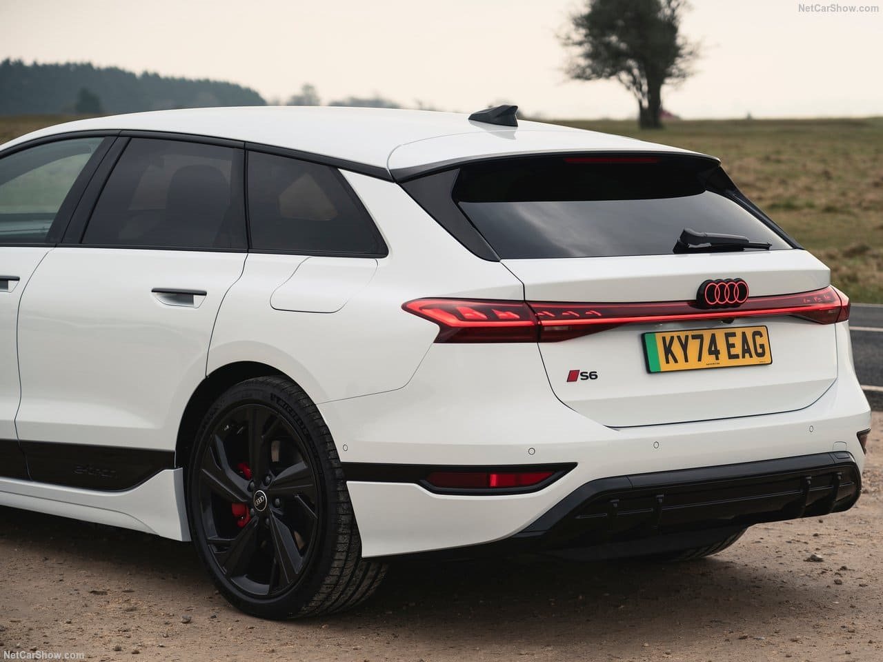2025 - AUDI S6 AVANT E-TRON UK VERSION, foto 151