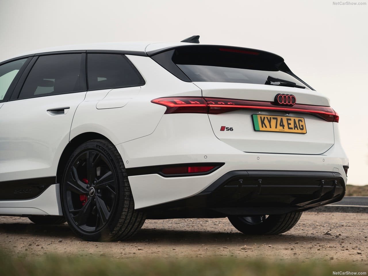 2025 - AUDI S6 AVANT E-TRON UK VERSION, foto 152