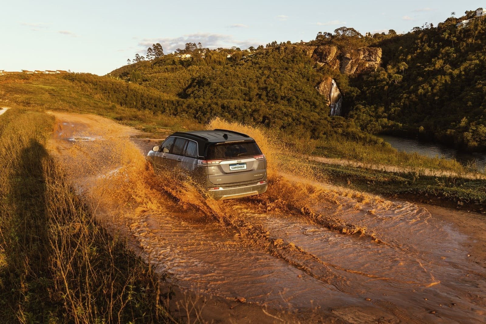2025 - JEEP COMMANDER OVERLAND 2.2 TURBODIESEL, foto 7