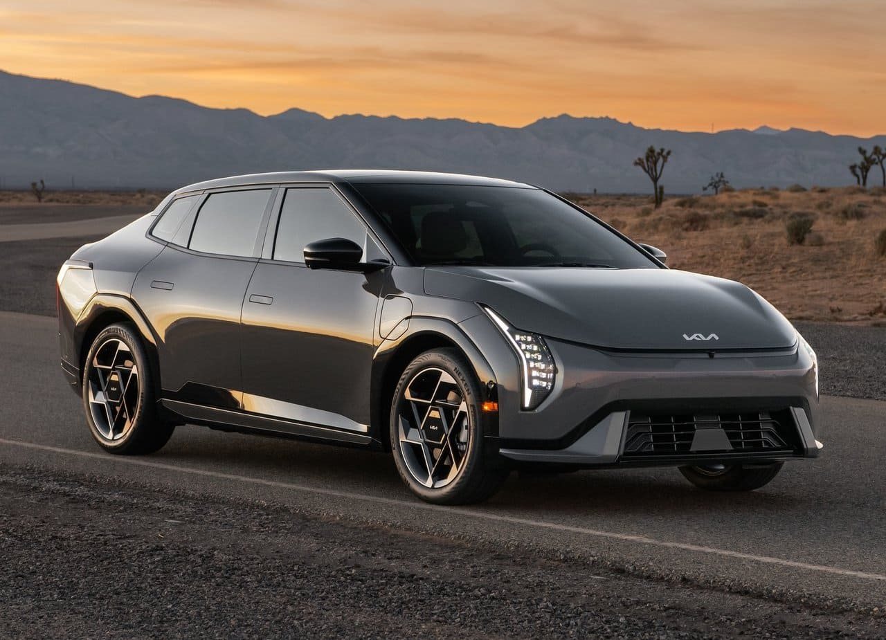 2026 - KIA EV4 SEDAN FASTBACK US VERSION, foto 1