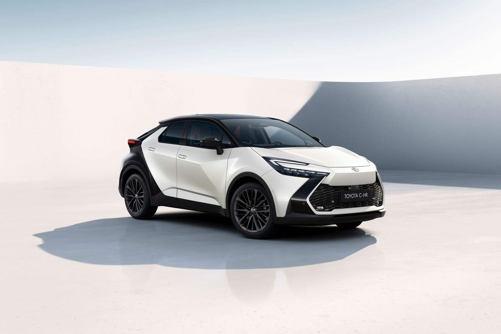 2025 - TOYOTA C-HR HIGH HERO, foto 2