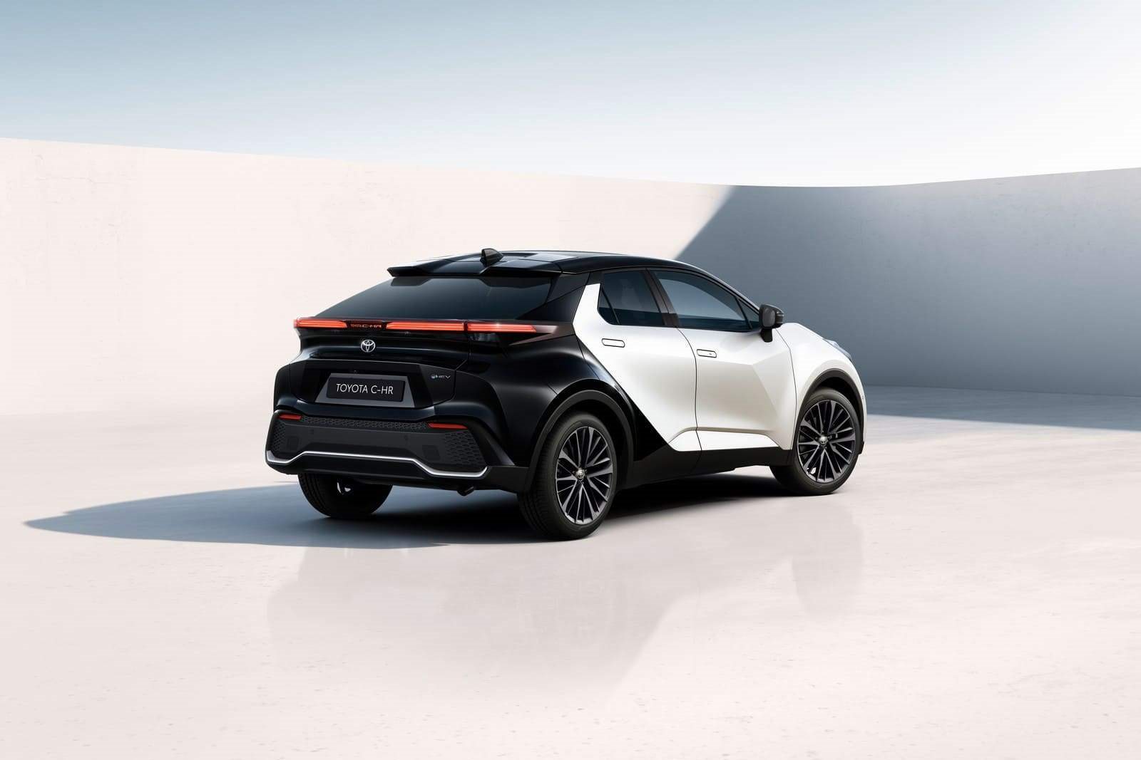 2025 - TOYOTA C-HR HIGH HERO, foto 3