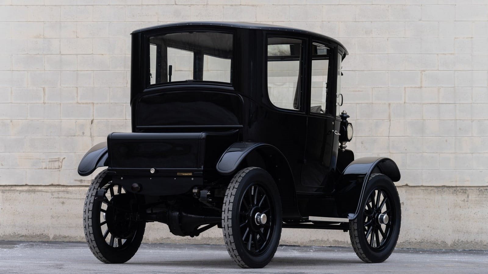 1917 - RAUCH & LANG ELECTRIC JX7 BROUGHAM, foto 2