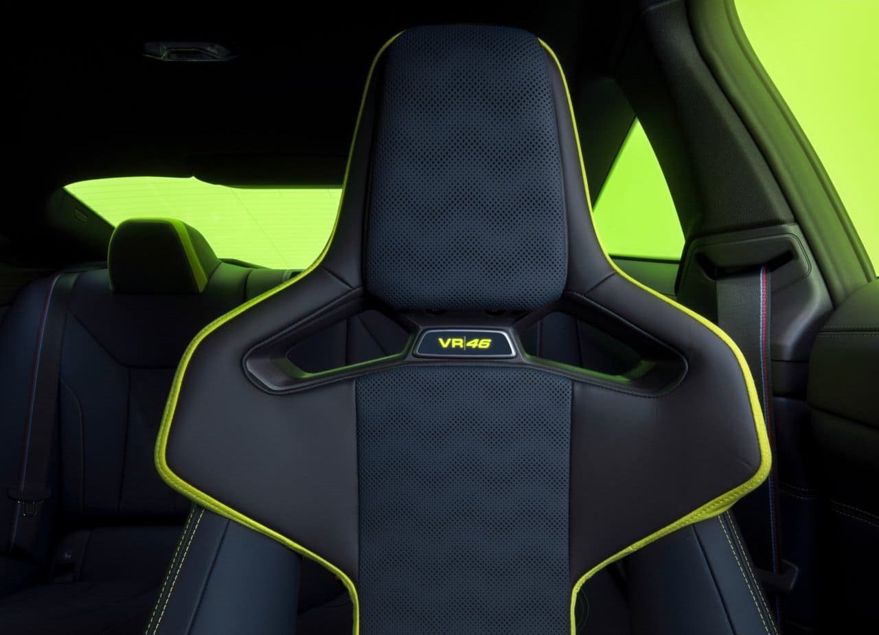 2025 - BMW M4 CS EDITION VR46, foto 24