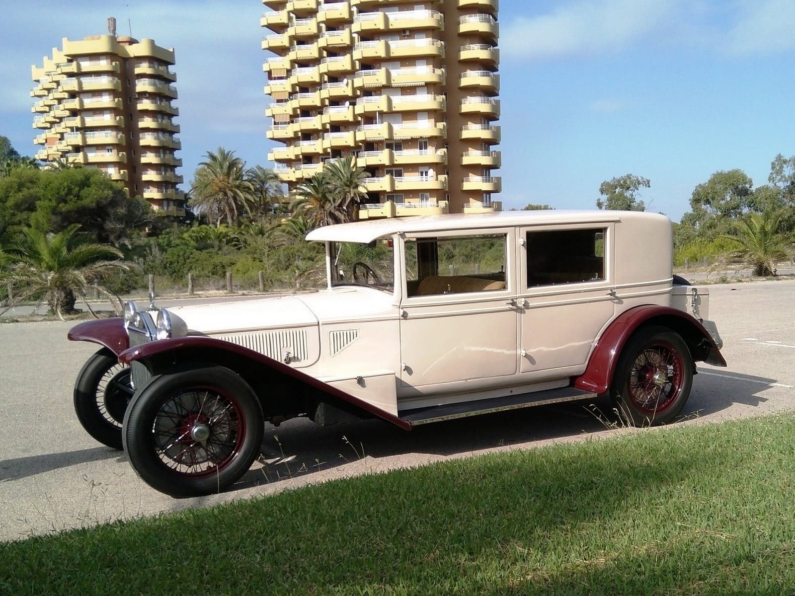 1927 - LANCIA LAMBDA STABILIMENTI FARINA SALOON, foto 1