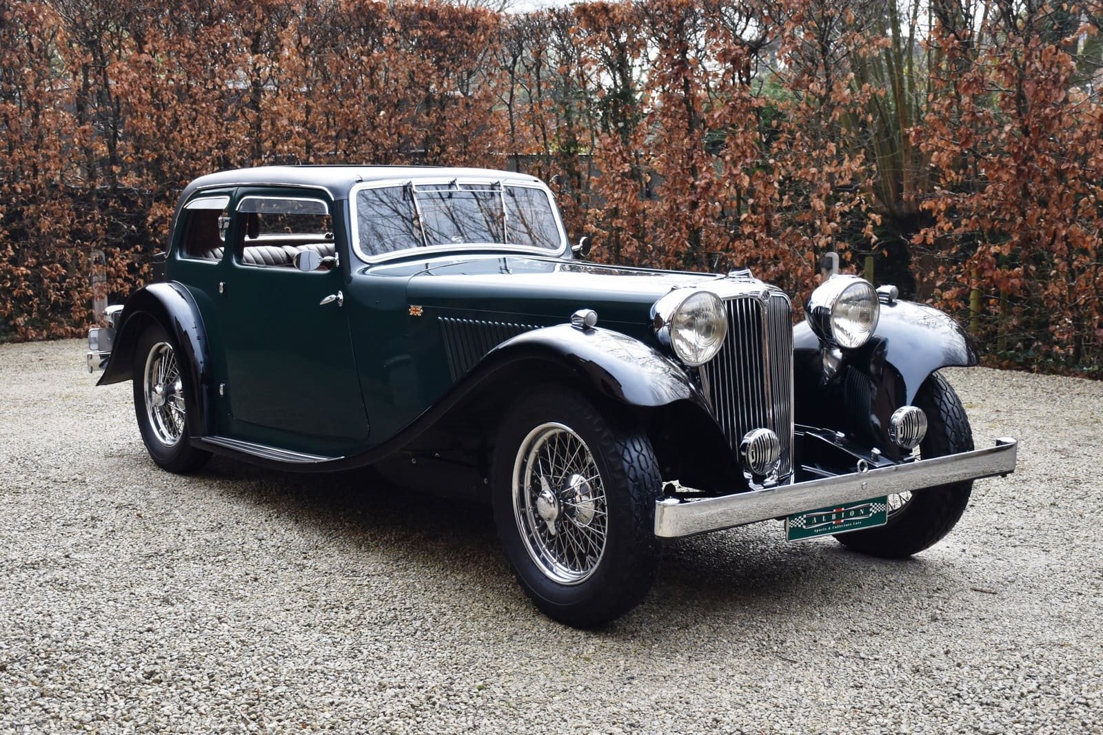 1934 - JAGUAR SS-1 FOUR LIGHT SALOON GREEN, foto 1