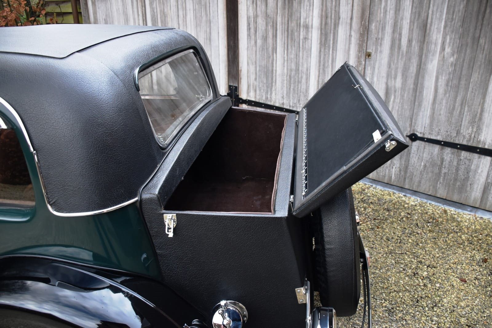 1934 - JAGUAR SS-1 FOUR LIGHT SALOON GREEN, foto 18