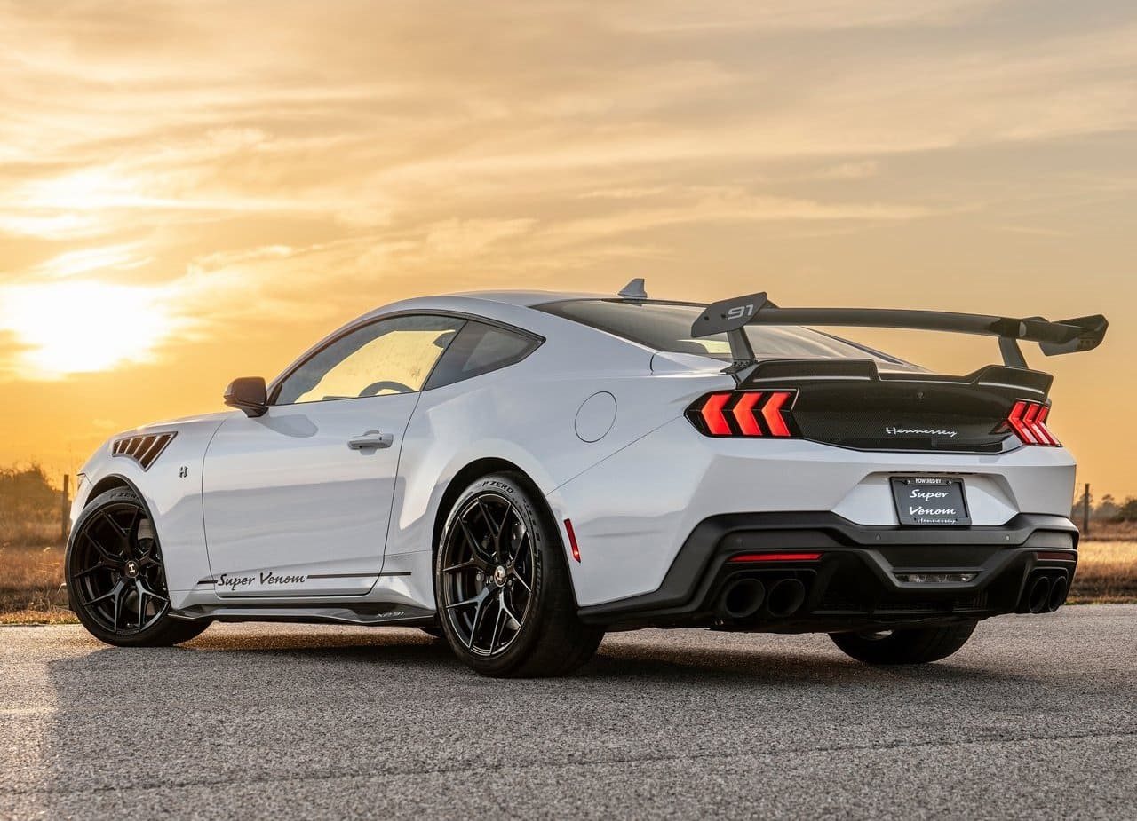 FORD MUSTANG DARK HORSE SUPER VENOM BY HENNESSEY, foto 4