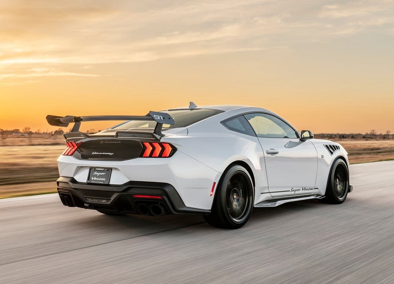 FORD MUSTANG DARK HORSE SUPER VENOM BY HENNESSEY, foto 5