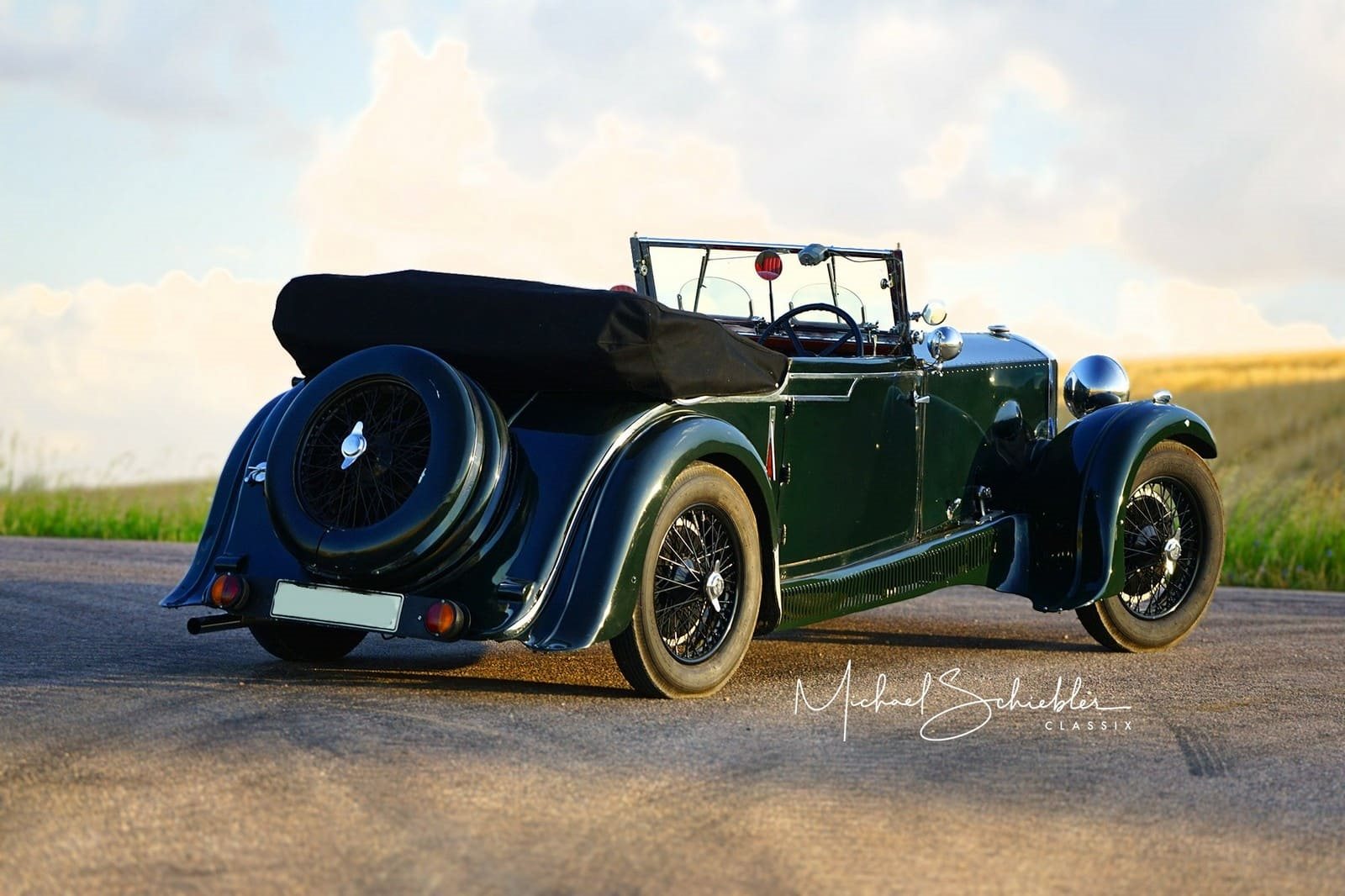 1932 - INVICTA 3 LITRE SALMONS & SONS CABRIOLET, foto 28