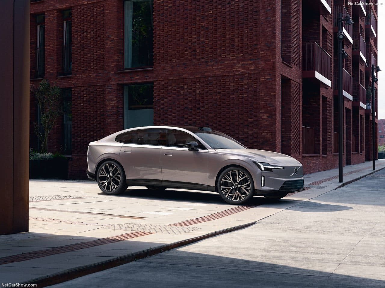 2026 - VOLVO ES90, foto 4