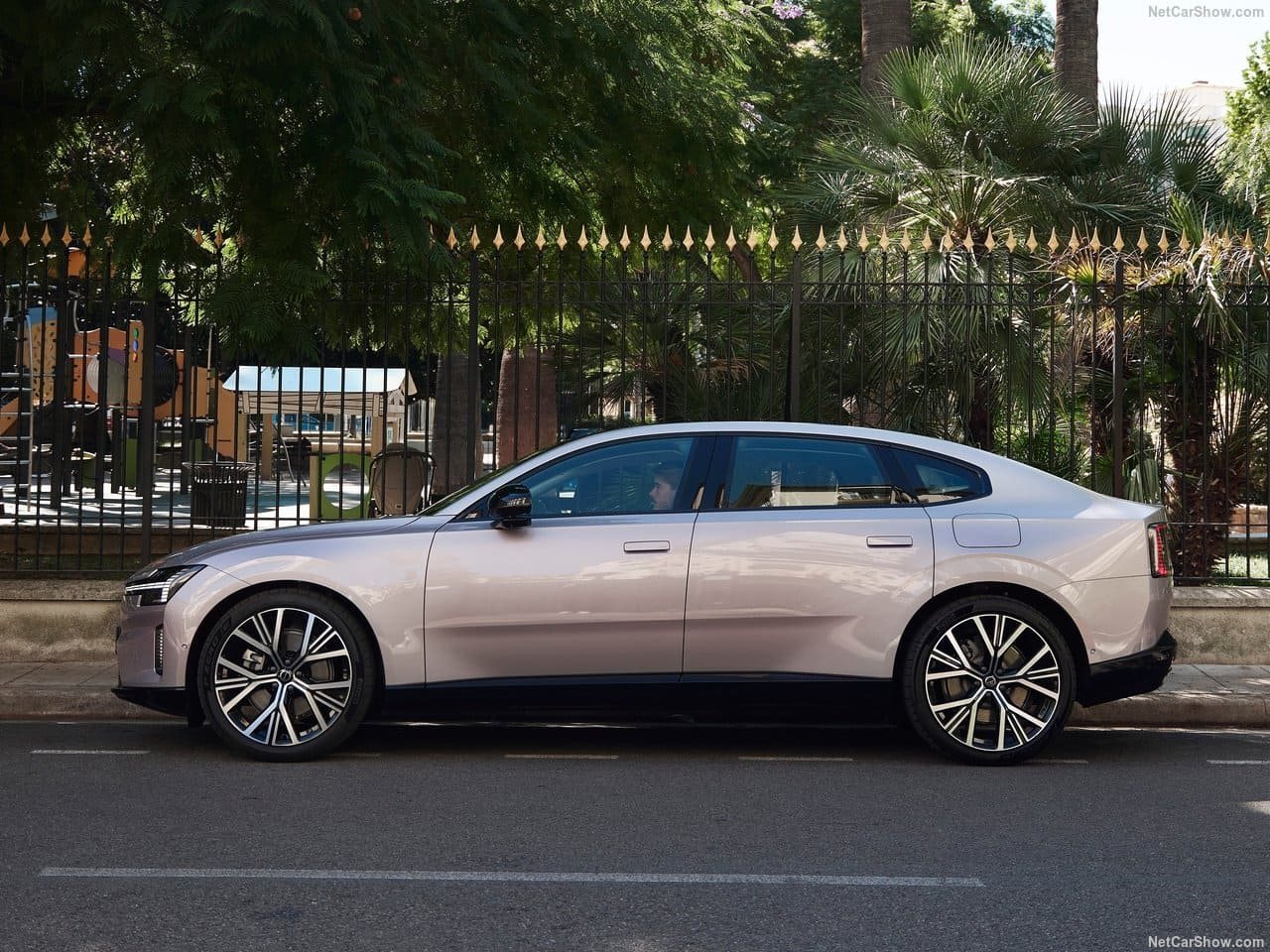 2026 - VOLVO ES90, foto 33