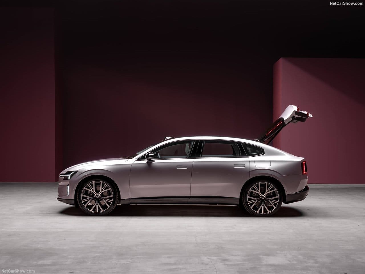 2026 - VOLVO ES90, foto 37