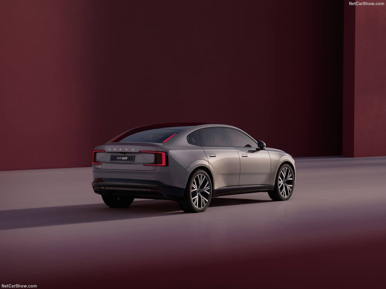 2026 - VOLVO ES90, foto 54