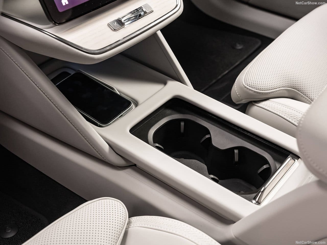 2026 - VOLVO ES90, foto 106