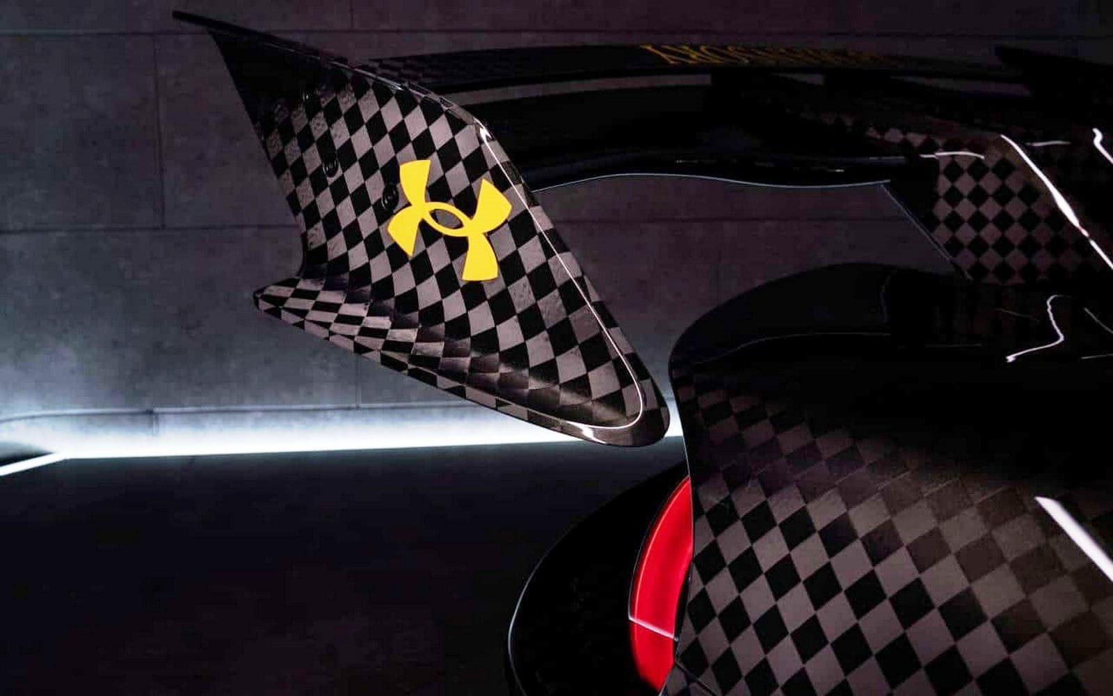 2025 - FORD GT MANSORY X UNDER ARMOUR ‘LE MANSORY’, foto 19