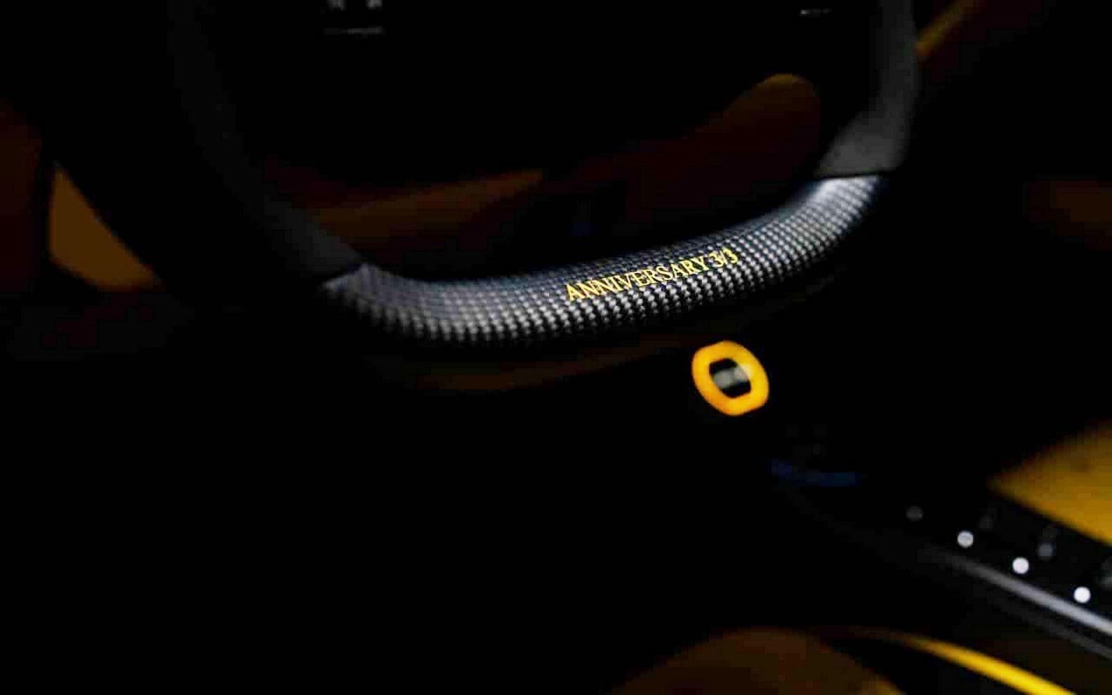 2025 - FORD GT MANSORY X UNDER ARMOUR ‘LE MANSORY’, foto 22