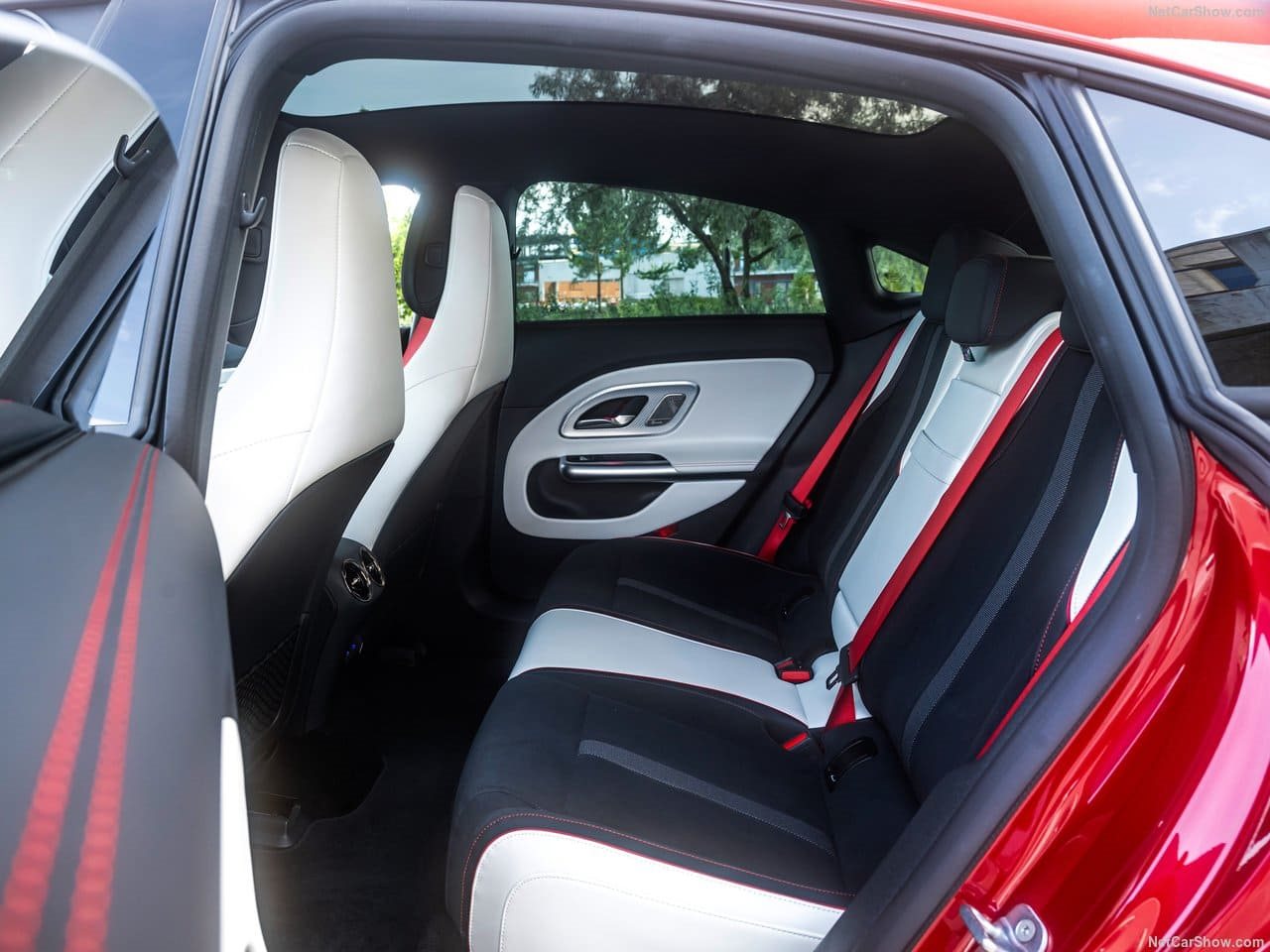 MERCEDES-BENZ CLA, foto 130