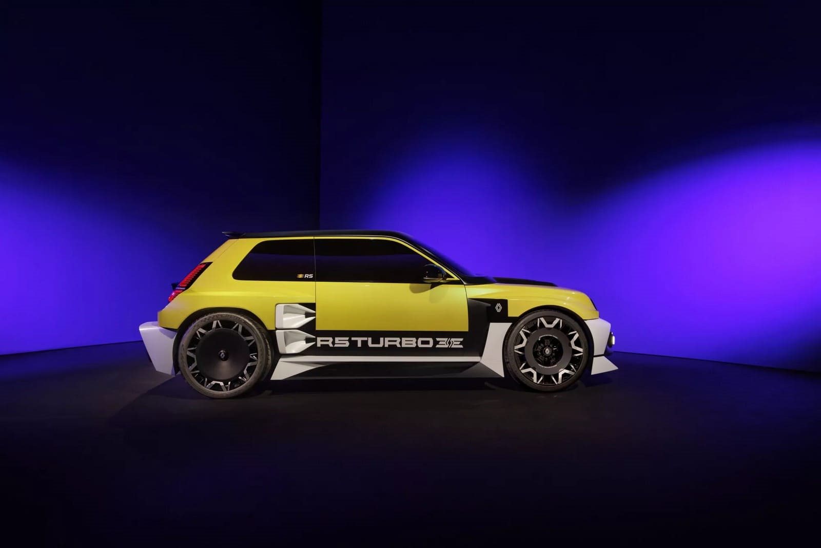 RENAULT 5 TURBO 3E, foto 4