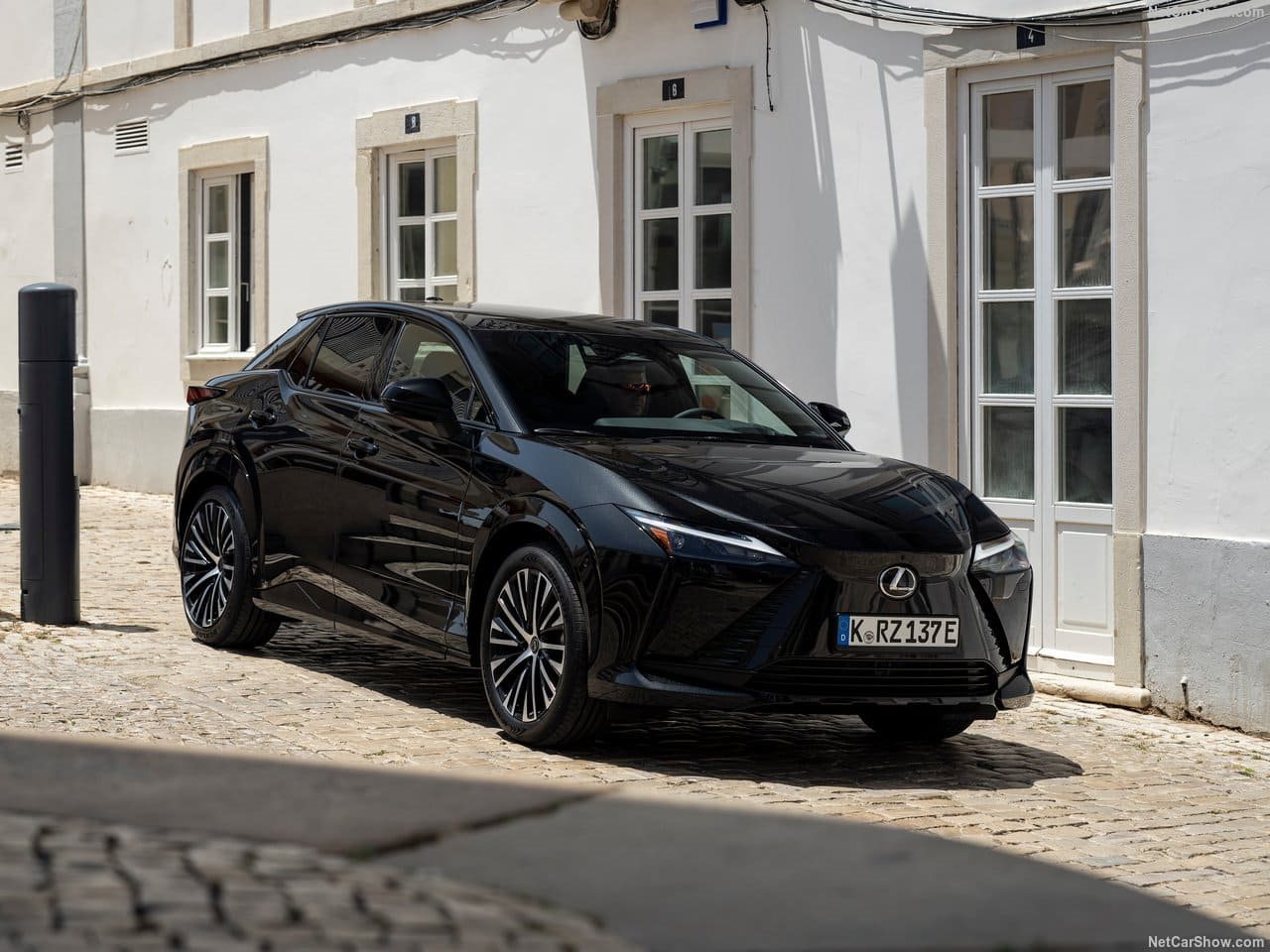 LEXUS RZ, foto 3