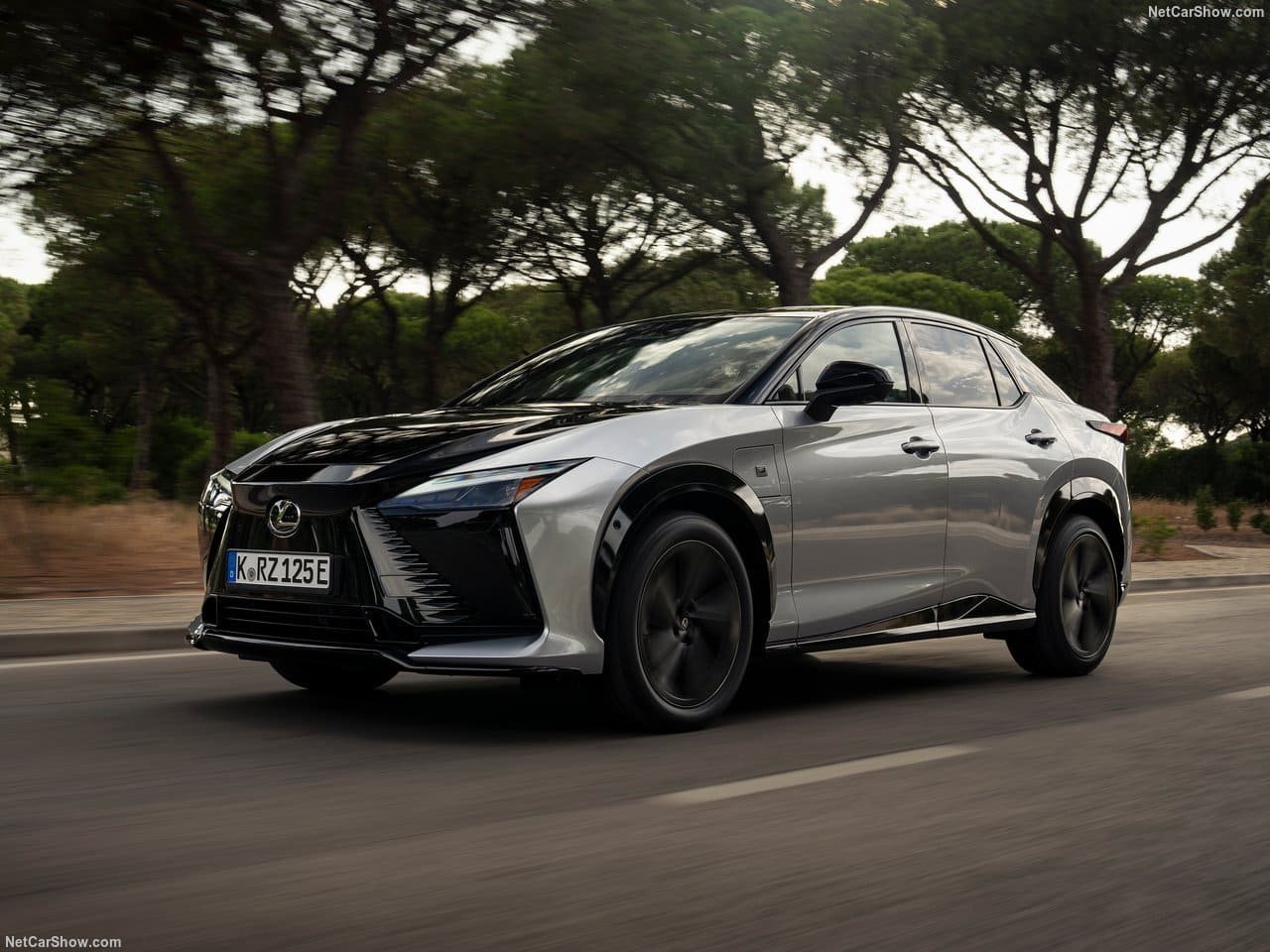 LEXUS RZ, foto 16