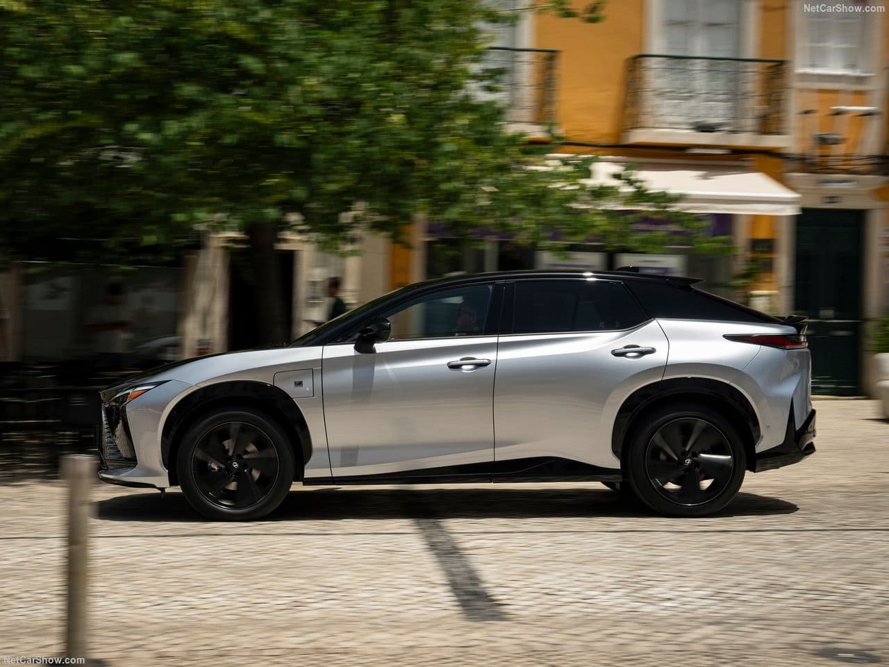 LEXUS RZ, foto 34
