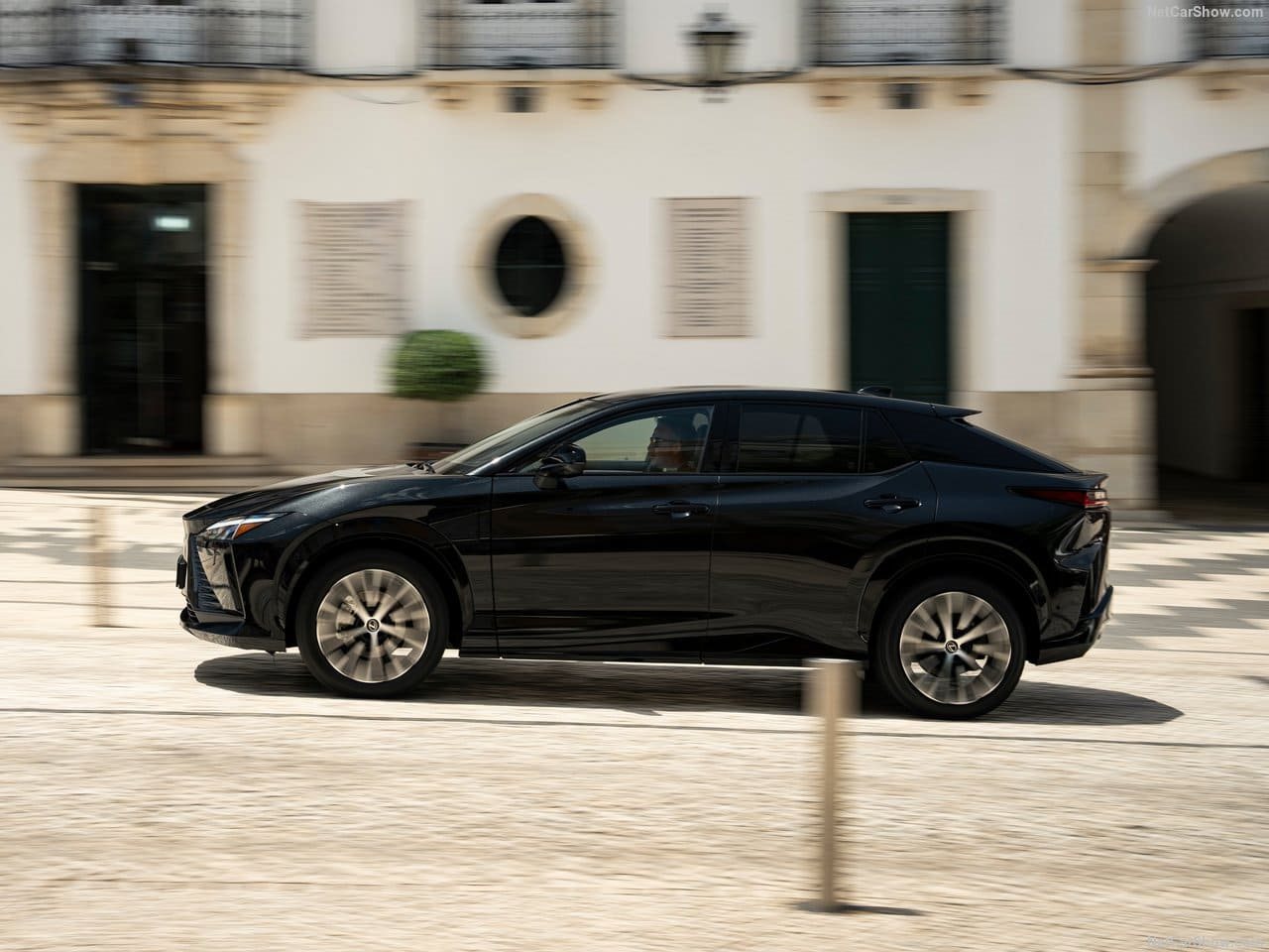 LEXUS RZ, foto 35