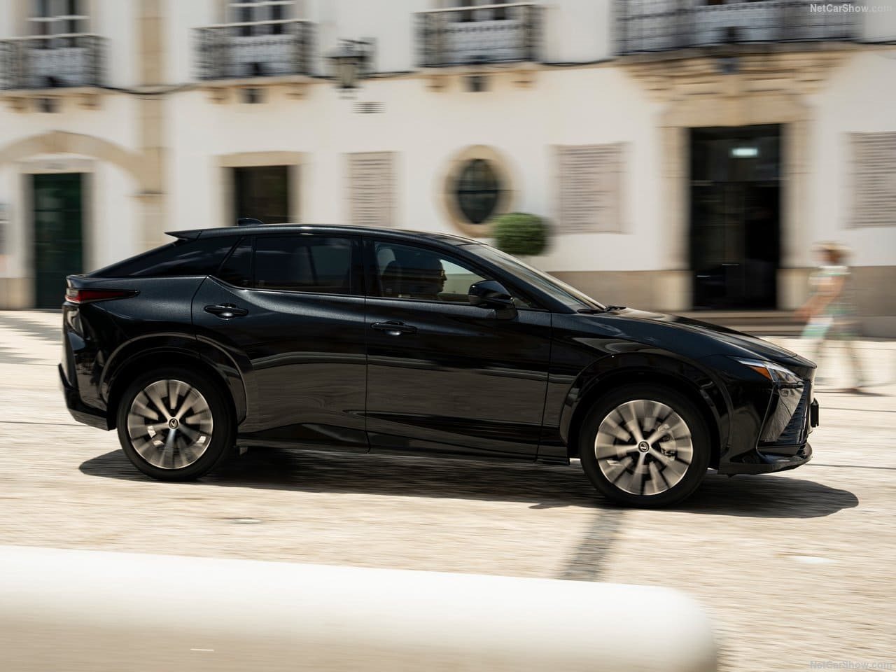 LEXUS RZ, foto 36