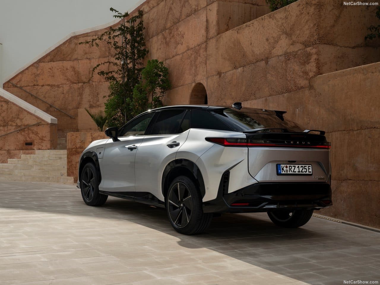 LEXUS RZ, foto 46