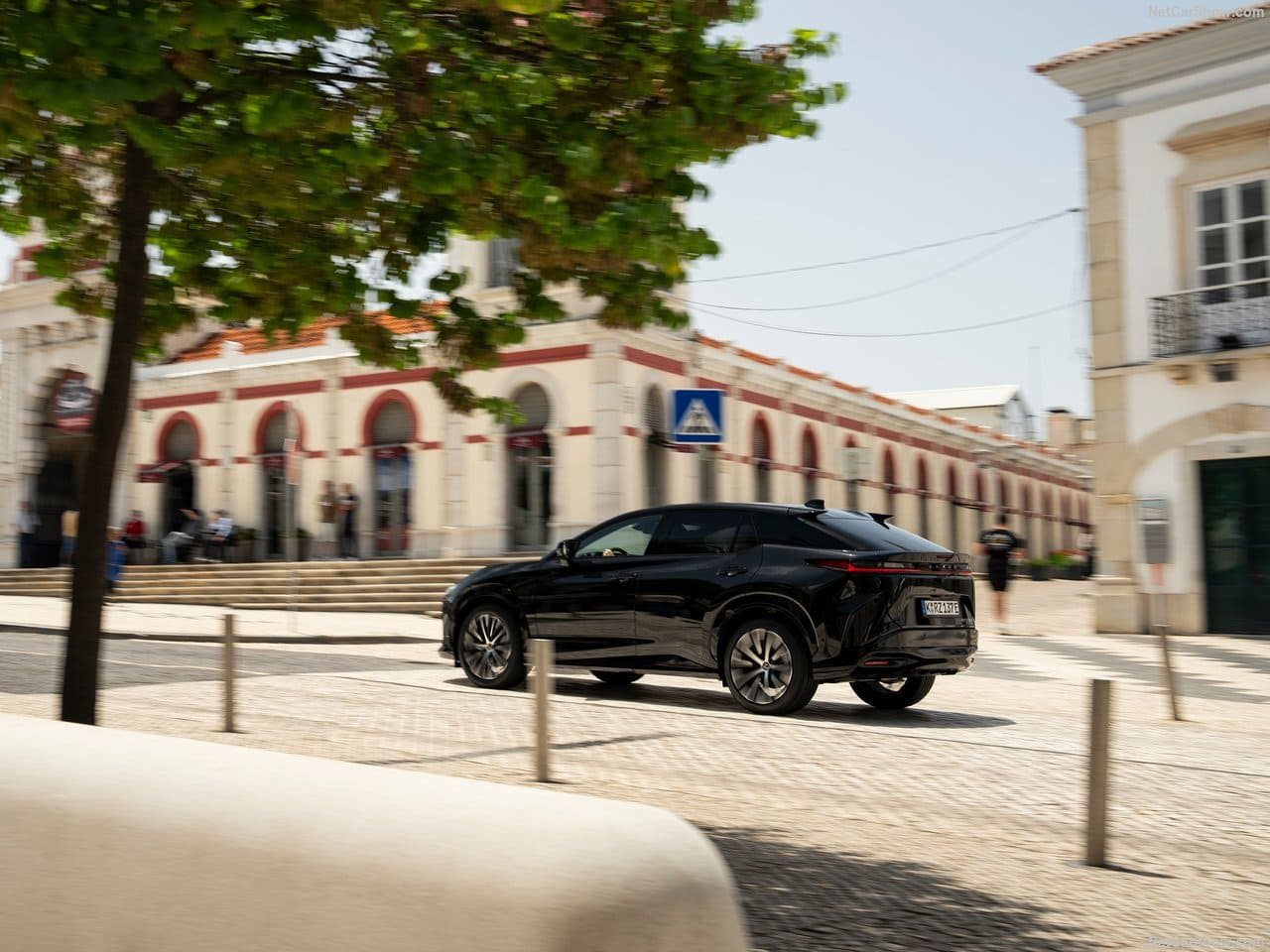 LEXUS RZ, foto 64