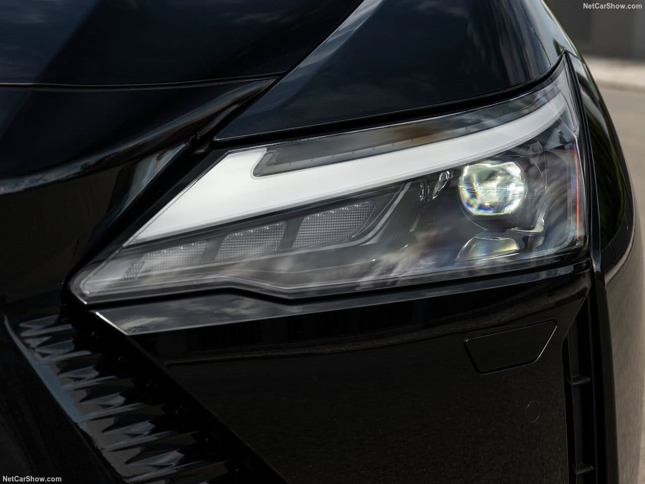 LEXUS RZ, foto 100