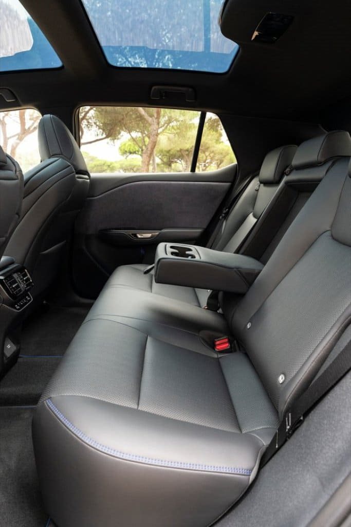 LEXUS RZ, foto 119