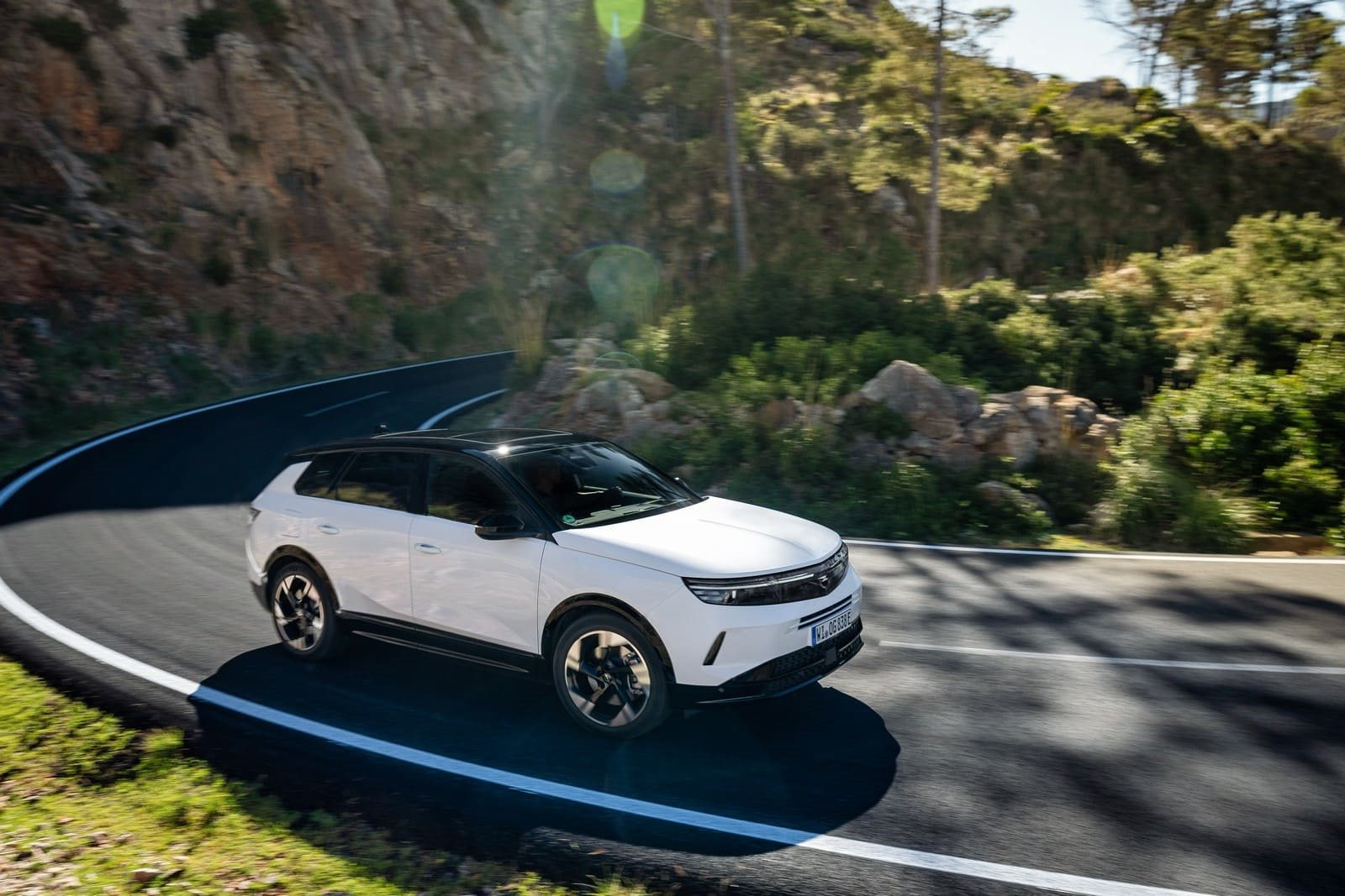2025 - OPEL GRANDLAND PHEV WHITE, foto 15