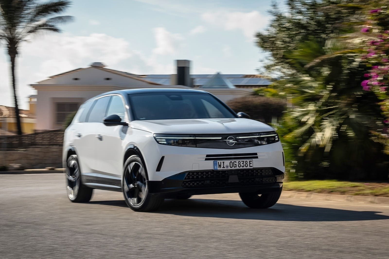 2025 - OPEL GRANDLAND PHEV WHITE, foto 17