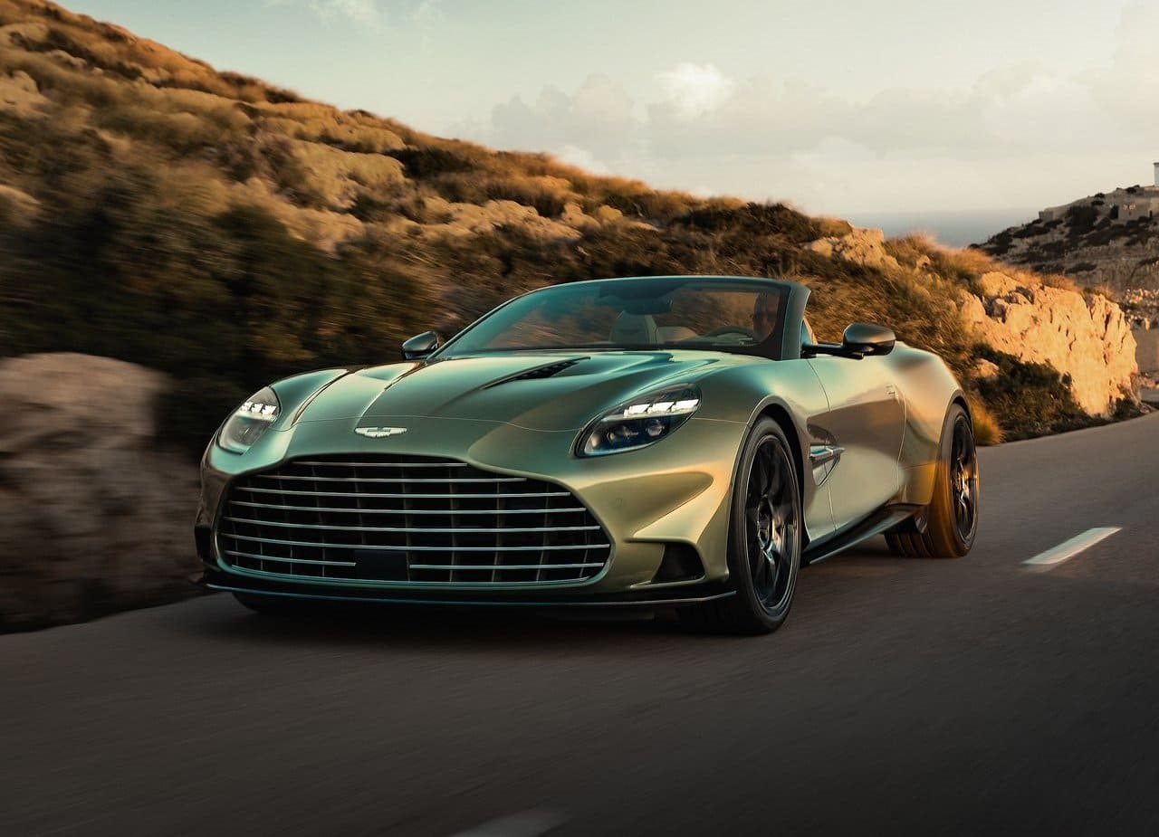 2026 - ASTON MARTIN VANQUISH VOLANTE, foto 2