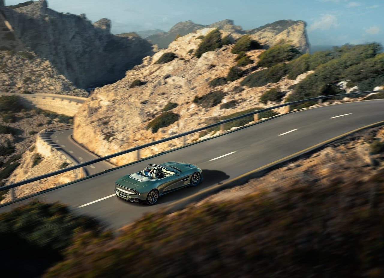 2026 - ASTON MARTIN VANQUISH VOLANTE, foto 7