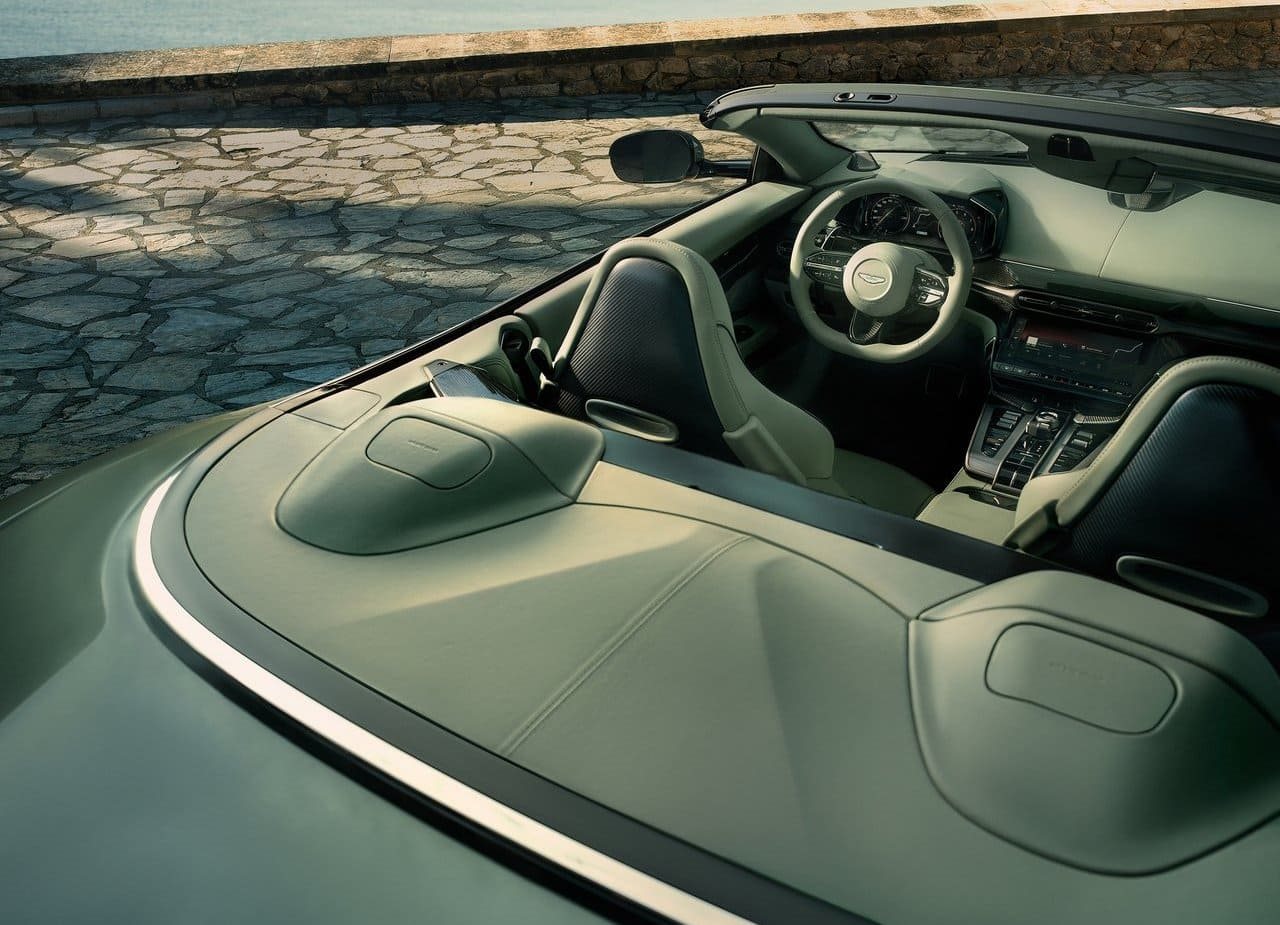 2026 - ASTON MARTIN VANQUISH VOLANTE, foto 12