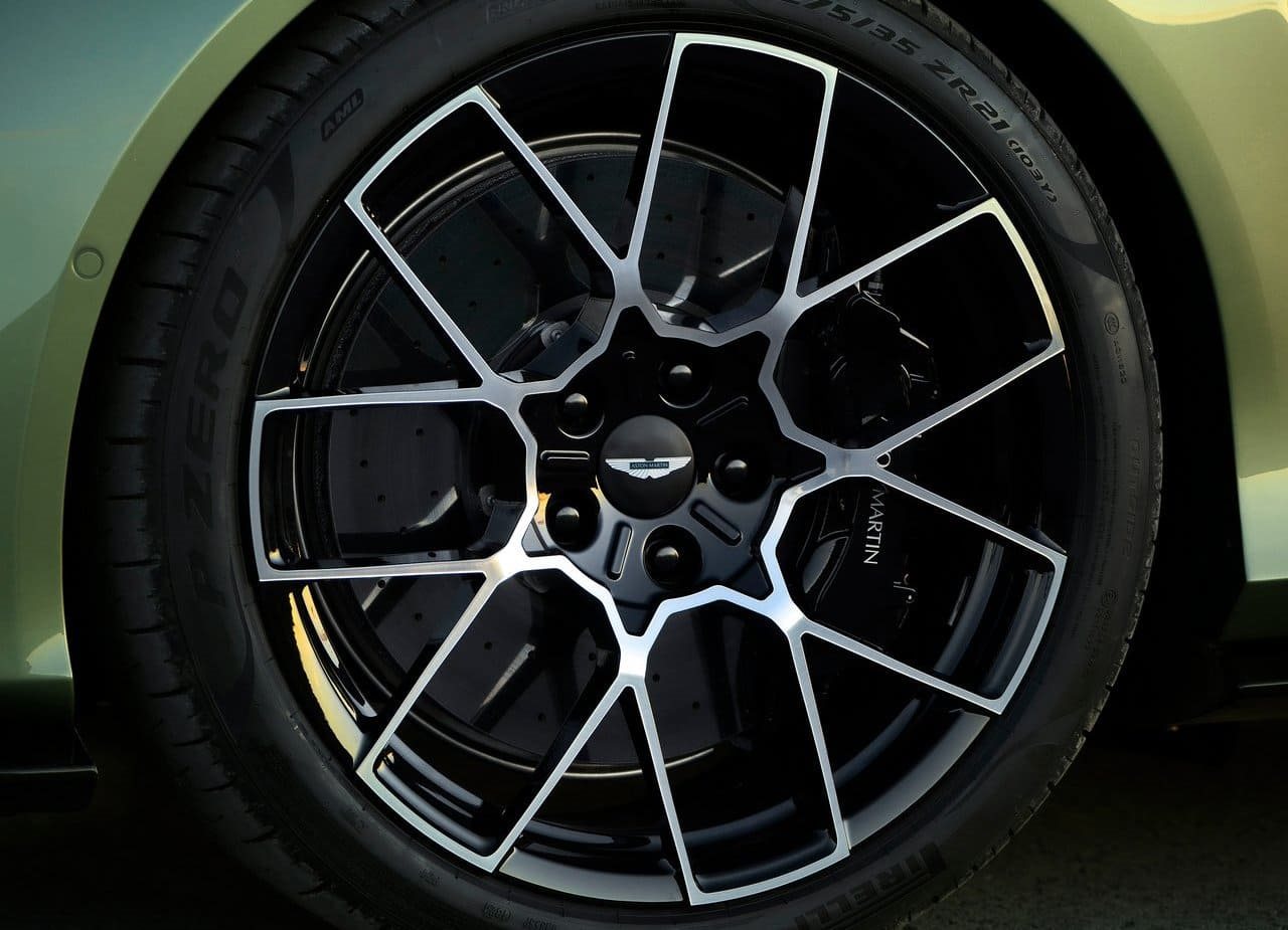 2026 - ASTON MARTIN VANQUISH VOLANTE, foto 21