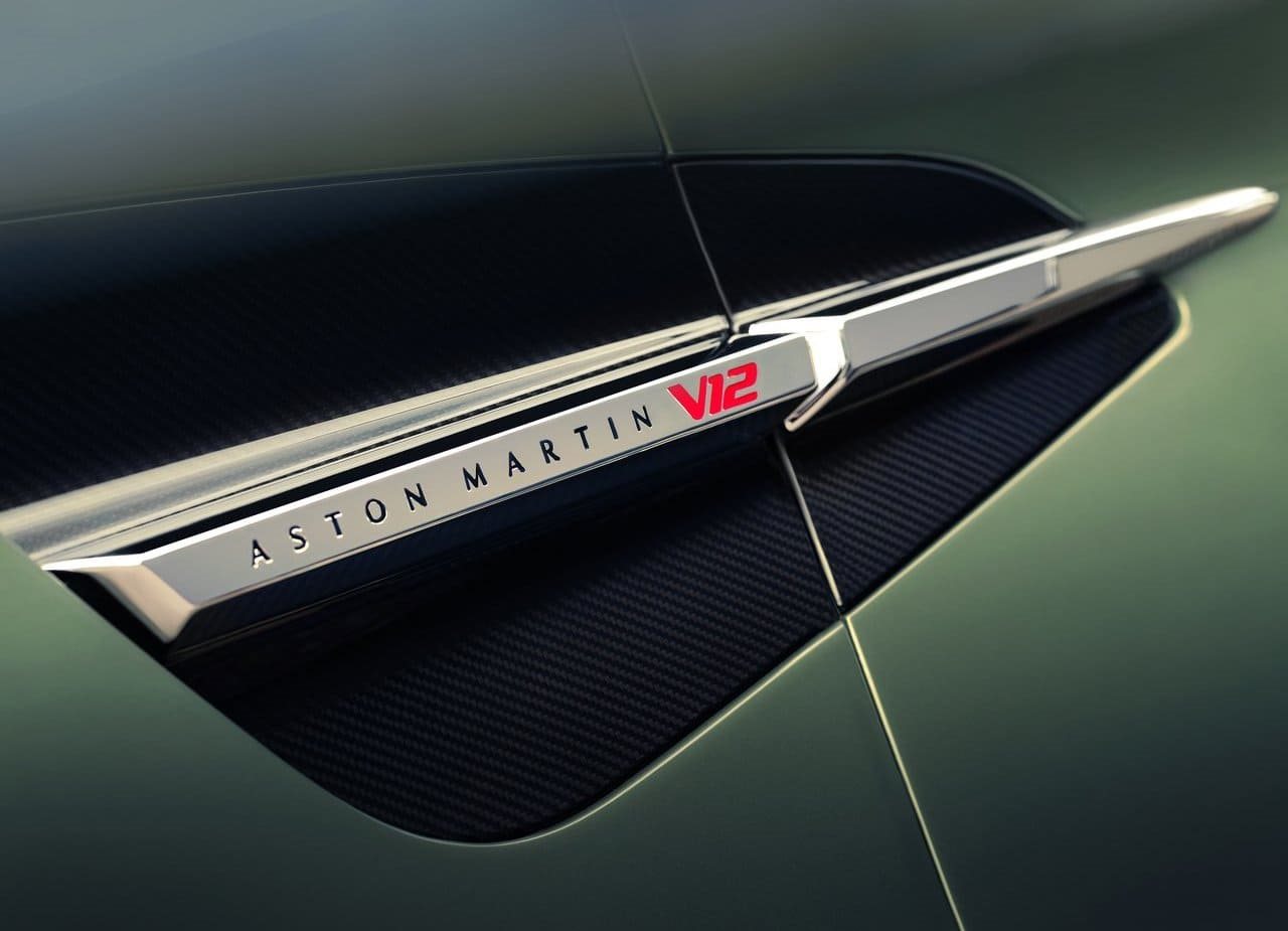 2026 - ASTON MARTIN VANQUISH VOLANTE, foto 23