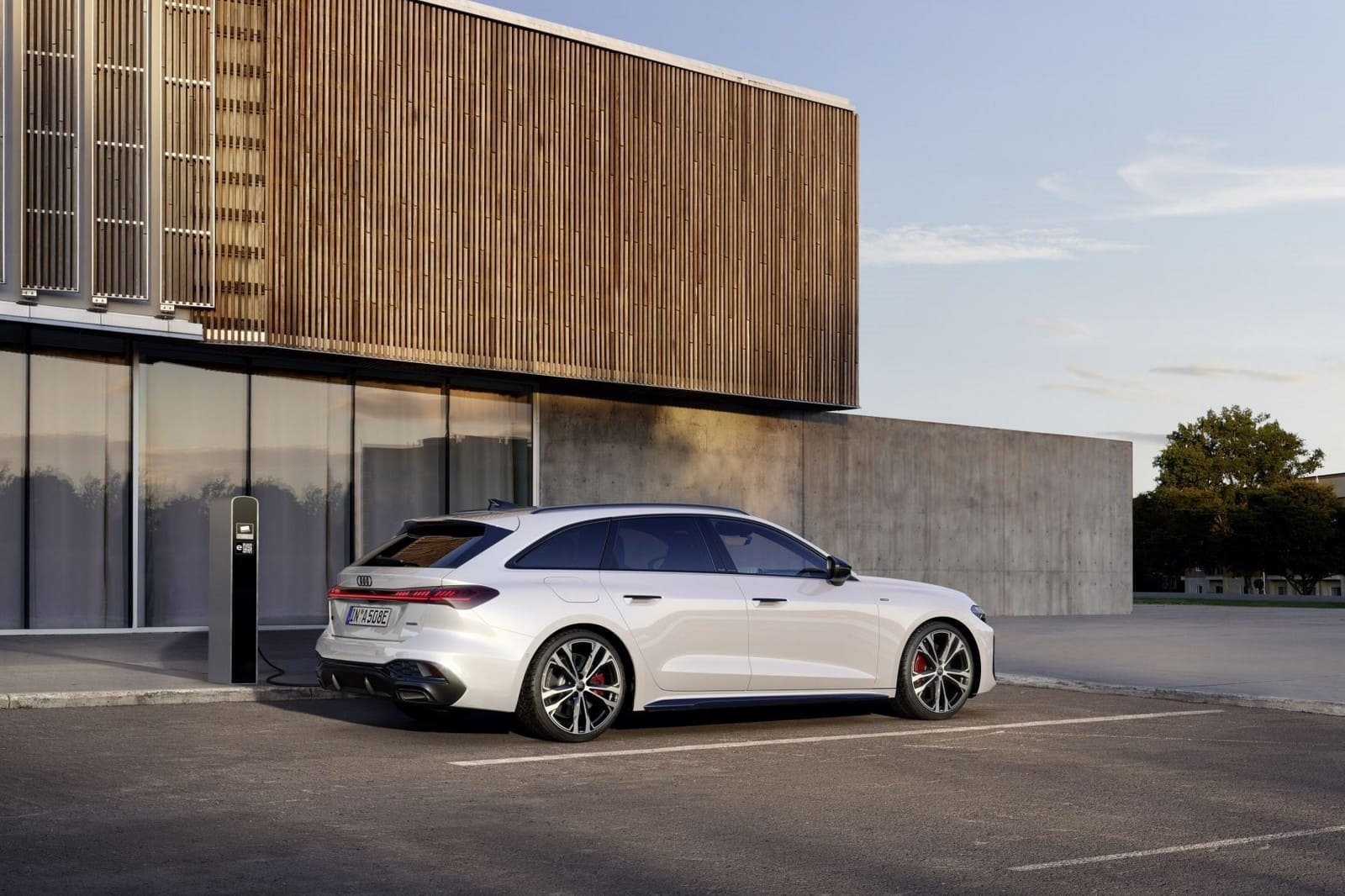 2025 - AUDI A5 E-HYBRID QUATTRO, foto 3