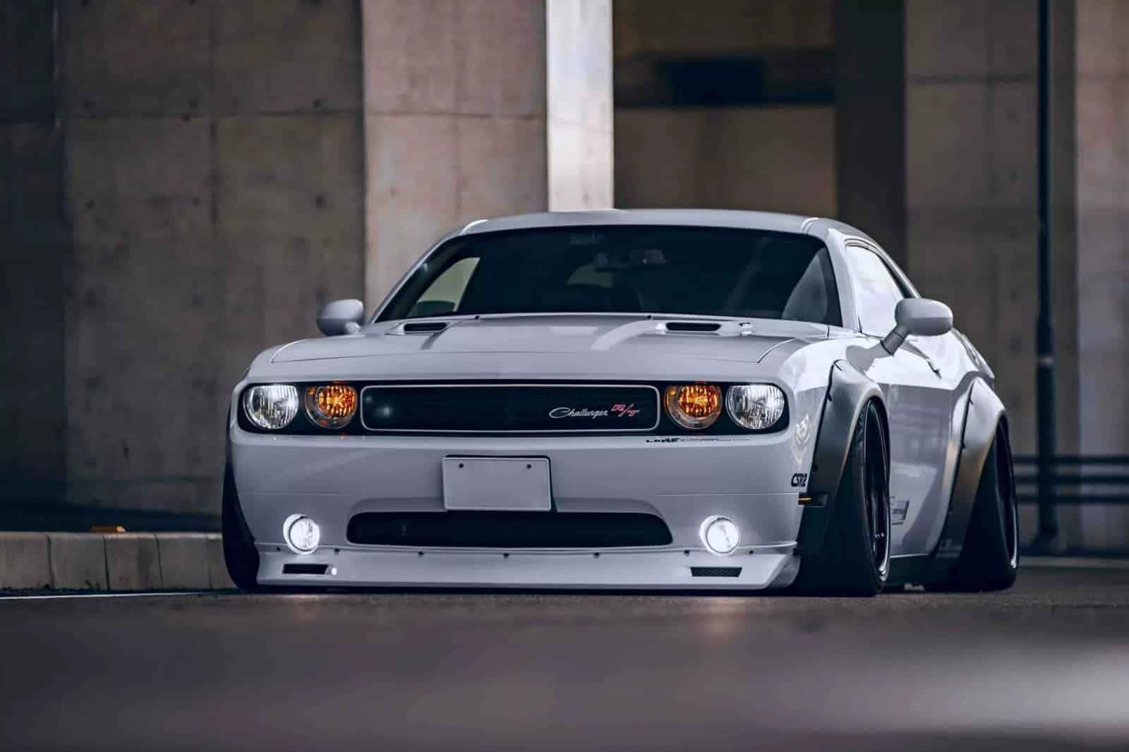 DODGE CHALLENGER BY LIBERTY WALK, foto 3