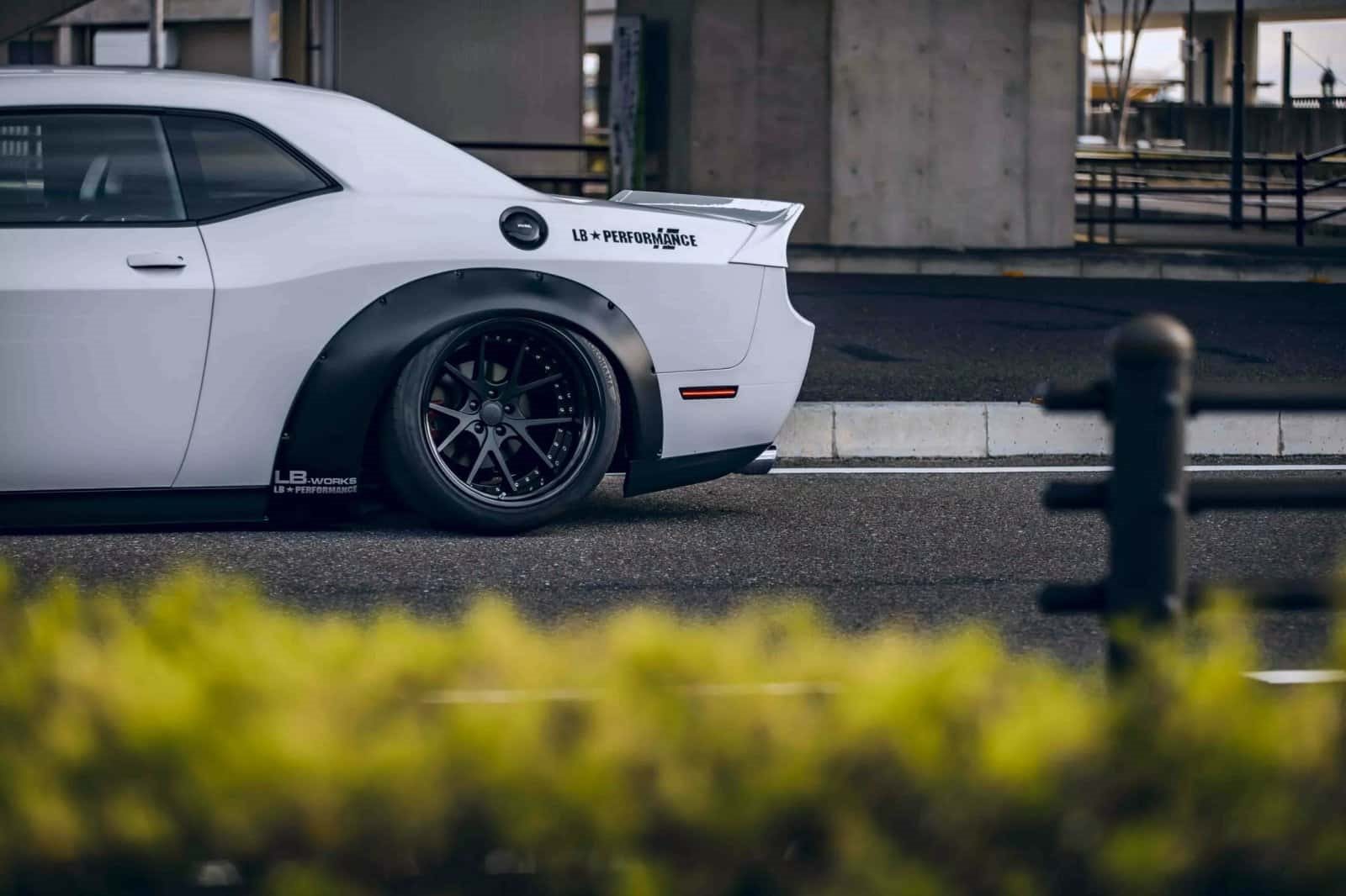 DODGE CHALLENGER BY LIBERTY WALK, foto 13