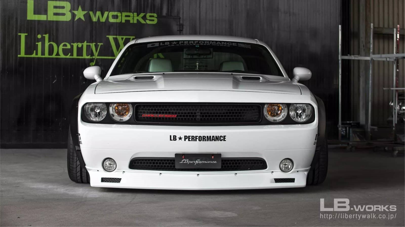 DODGE CHALLENGER BY LIBERTY WALK, foto 17