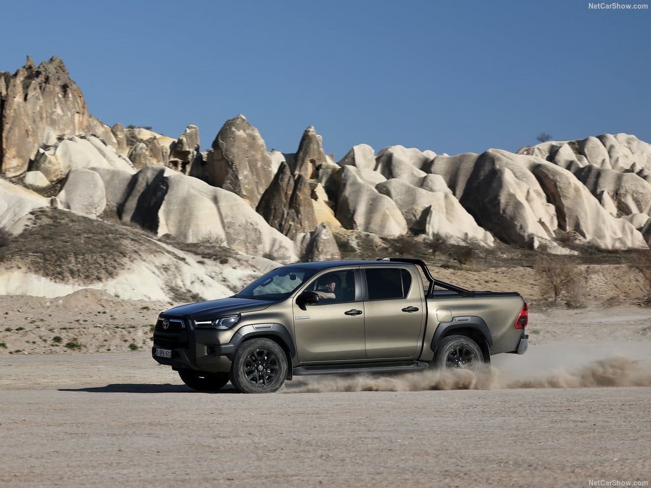 TOYOTA HILUX HYBRID 48V, foto 24